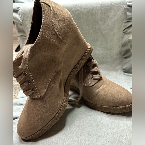 X appeal Trista women's suede hidden wedge booties ankle size 10 - Picture 4 of 9